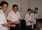 校领导慰问附属医院战高温的一线医务人员